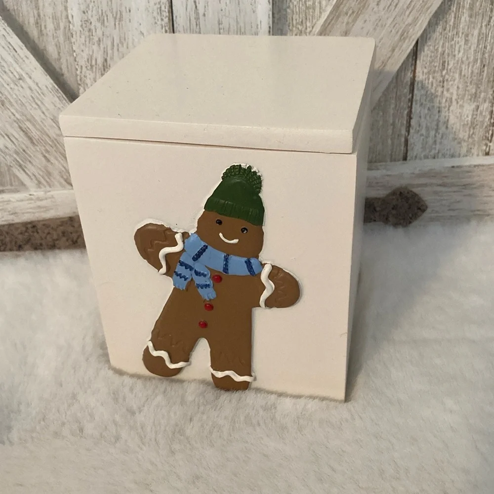 Target Wondershop 2022 Gingerbread Canister